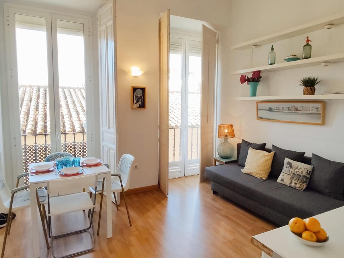 Homeyseville- Lovely Apartment In Seville City Center, Parking Optional Eksteriør bilde